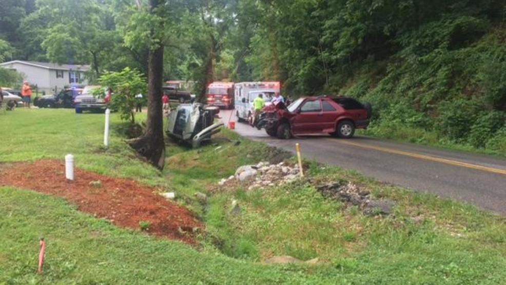 Investigators say six injured in headon crash near Huntington WCHS