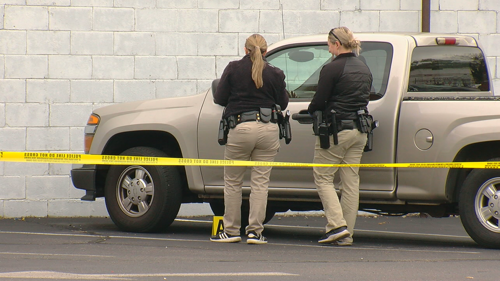 Police investigate a shooting in Carthage WKRC