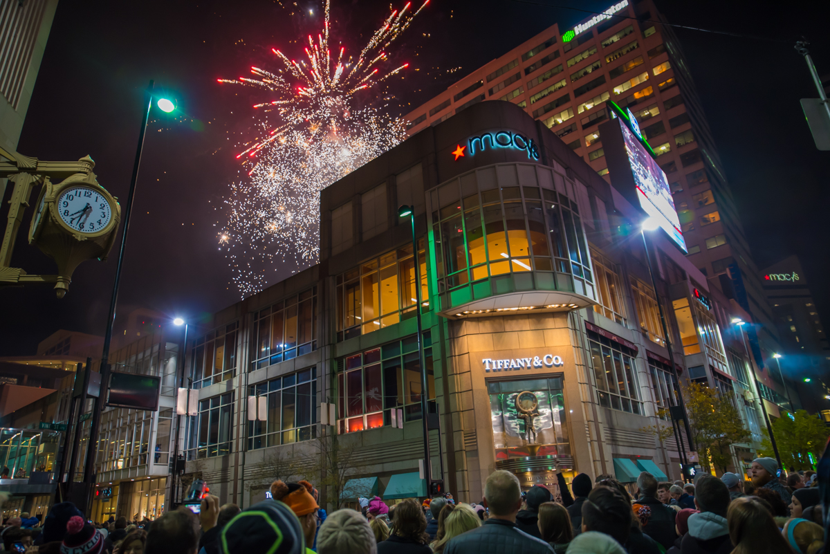 Photos: The Holiday Season Has Arrived On Fountain Square | Cincinnati Refined