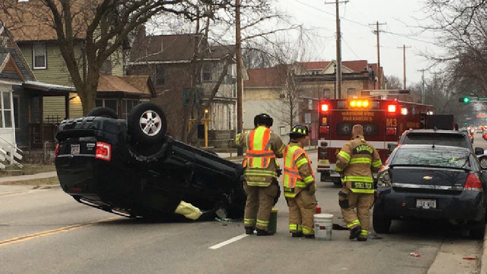 No one injured in Williamson Street rollover crash WMSN