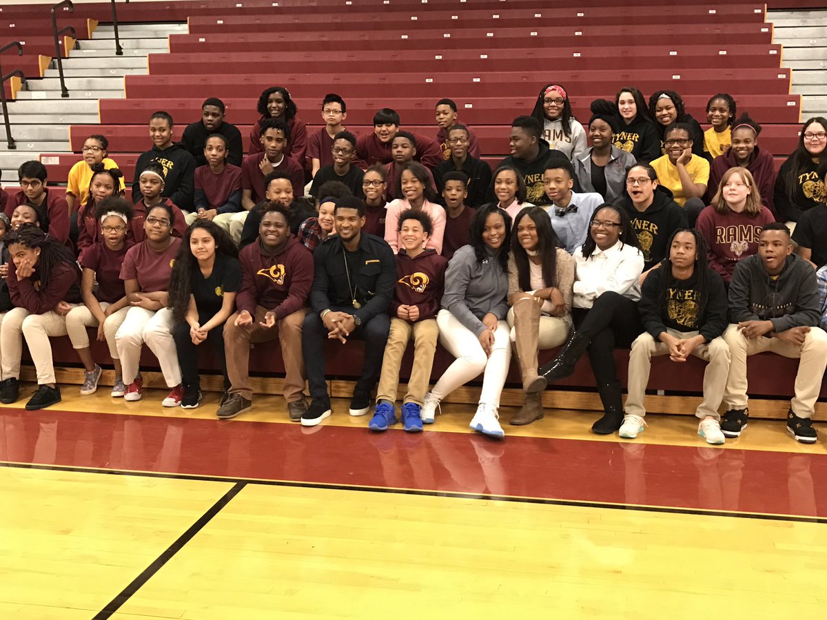 Usher visits Tyner Academy in Chattanooga Monday WTVC
