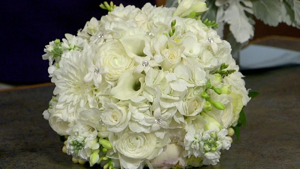 073012WeddingFlowers.jpg_BIM.jpg