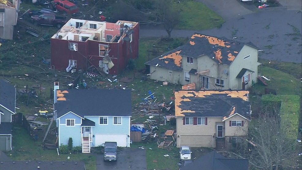 02225d6c-d8c9-4007-a747-15da2392a407-large16x9_tornado_damage_air4_15.jpg 02225d6c-d8c9-4007-a747-15da2392a407-large16x9_tornado_damage_air4_15.jpg