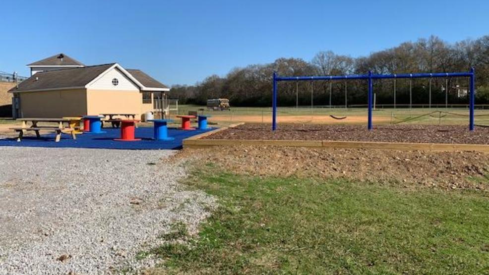 Calera middle school raising money to complete special needs playground