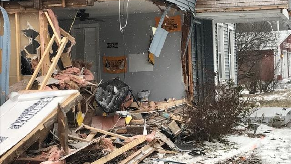 One dead after car crashes into Saugerties home WRGB