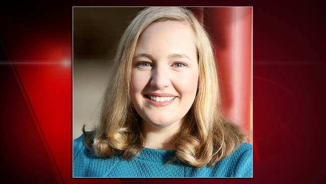 Wisconsin governor hopeful breast-feeds in ad