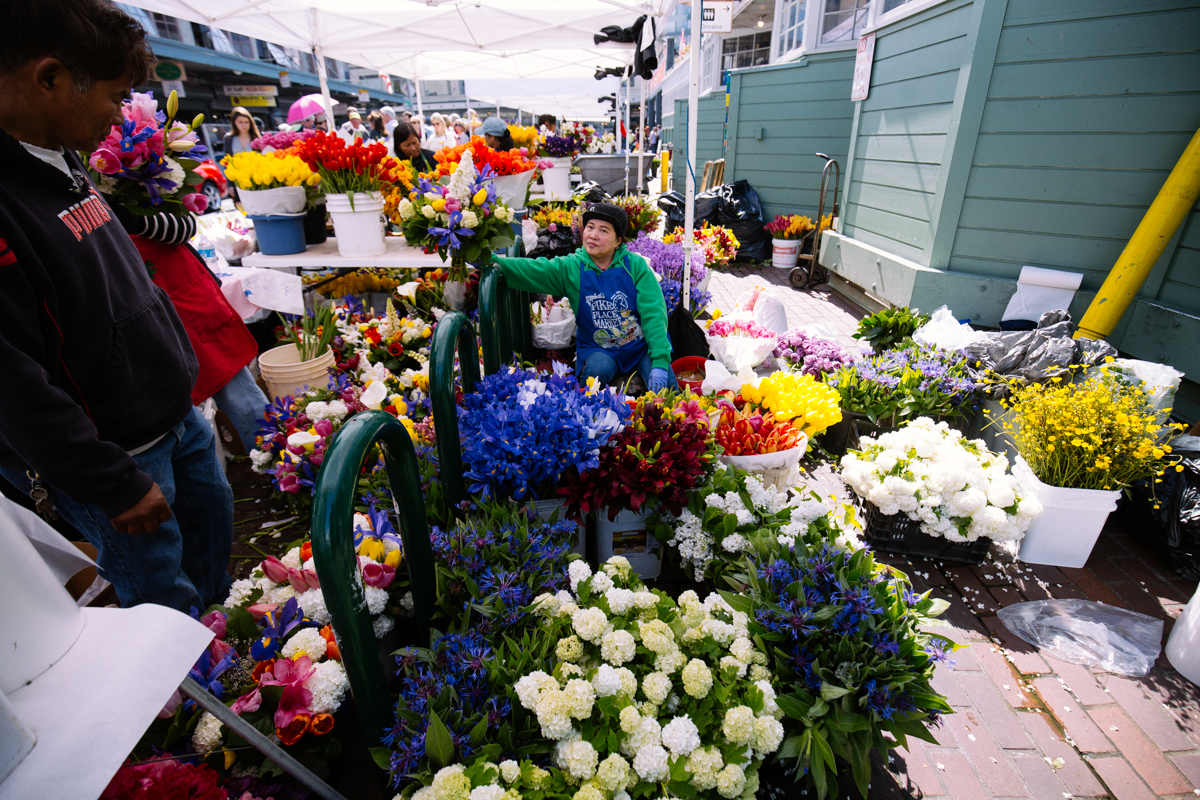 Go Local For Mom With The Pike Place Market Flower Festival On May 7 8 Celebrate Mom And The Arrival Of Spring At Annual