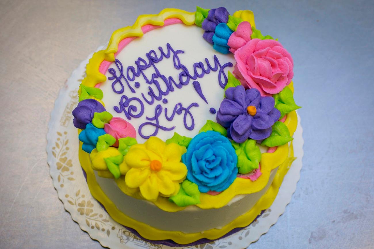 How Servatii Makes Its Delightful, Decorated Cakes so Delicious