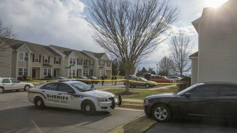 Sheriff's office Deputy shoots, kills suspect inside Virginia