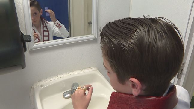  "Little E" lives like The King