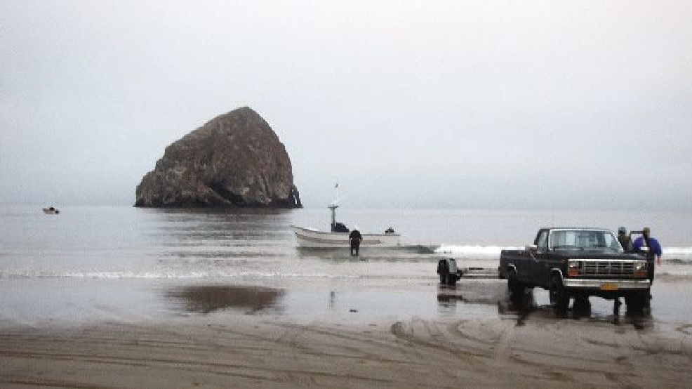 Pacific City Dory Fleet Still Rules The Beach Mail Tribune Pacific City Dory Fleet Still Rules The Beach