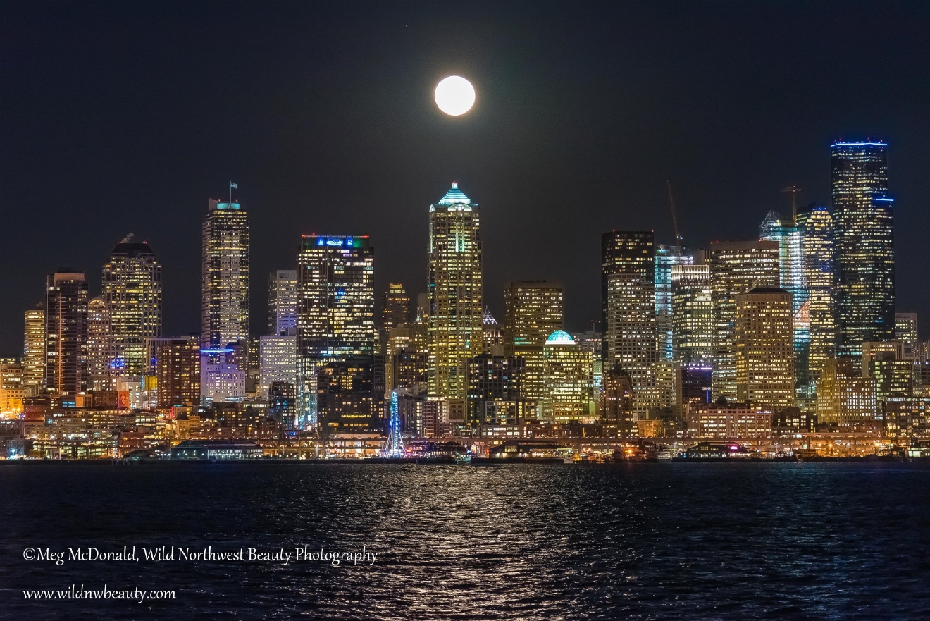 Photos: Full moon rising over the Pacific Northwest | KOMO