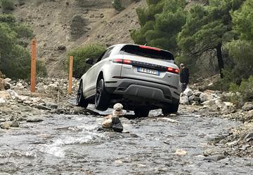 2020 Land Rover Range Rover Evoque: An urban vehicle with the soul of an off-roader 